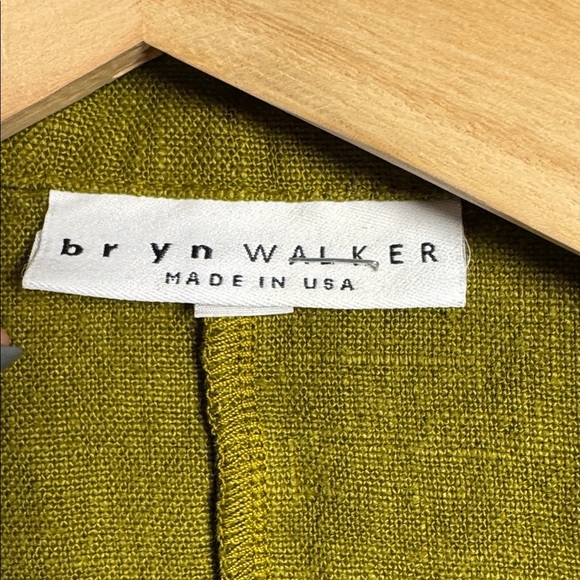 Bryn WalkerFlax Olive Sleeveless linen Vest size Medium - Picture 5 of 8